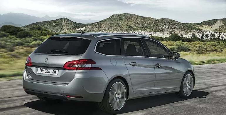 Топ 3 среден клас коли под наем в София