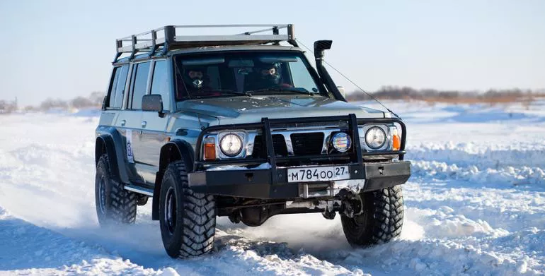 Каква е разликата между джип/SUV, кросоувър и RAV?