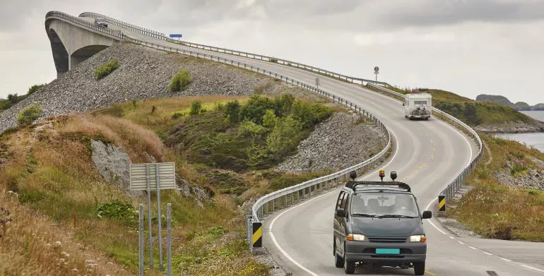 6 ПОЛЕЗНИ СЪВЕТА ПРИ СИЛЕН СТРАНИЧЕН ВЯТЪР