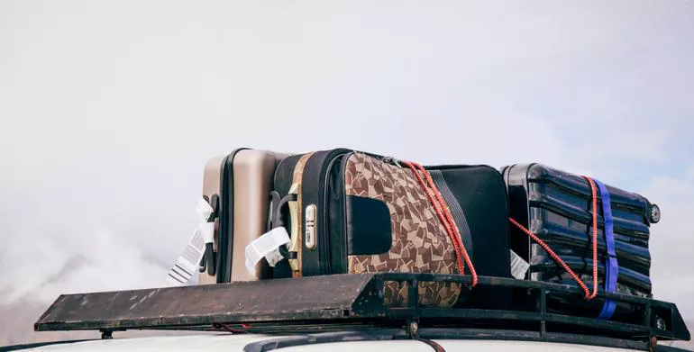 Високопроходимите автомобили - джип или миниван под наем да изберете