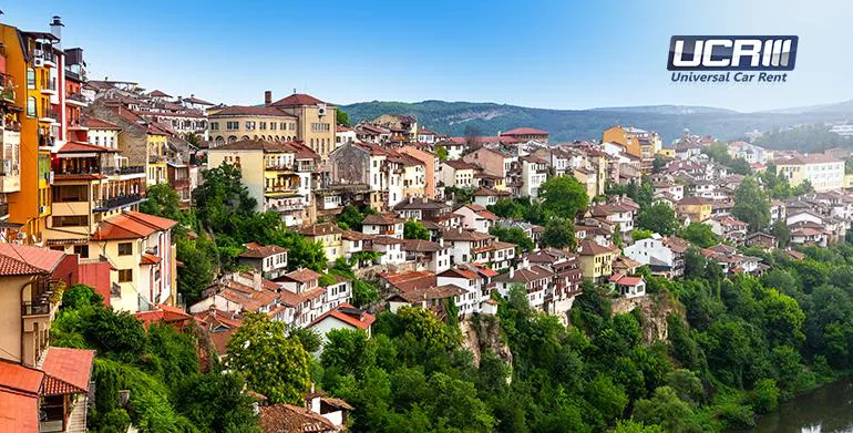 С кола под наем от Велико Търново