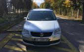 Volkswagen Touran - 7 seats, automatic for rent Sofia airport 2