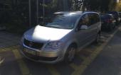 Volkswagen Touran - 7 seats, automatic for rent Sofia airport 3